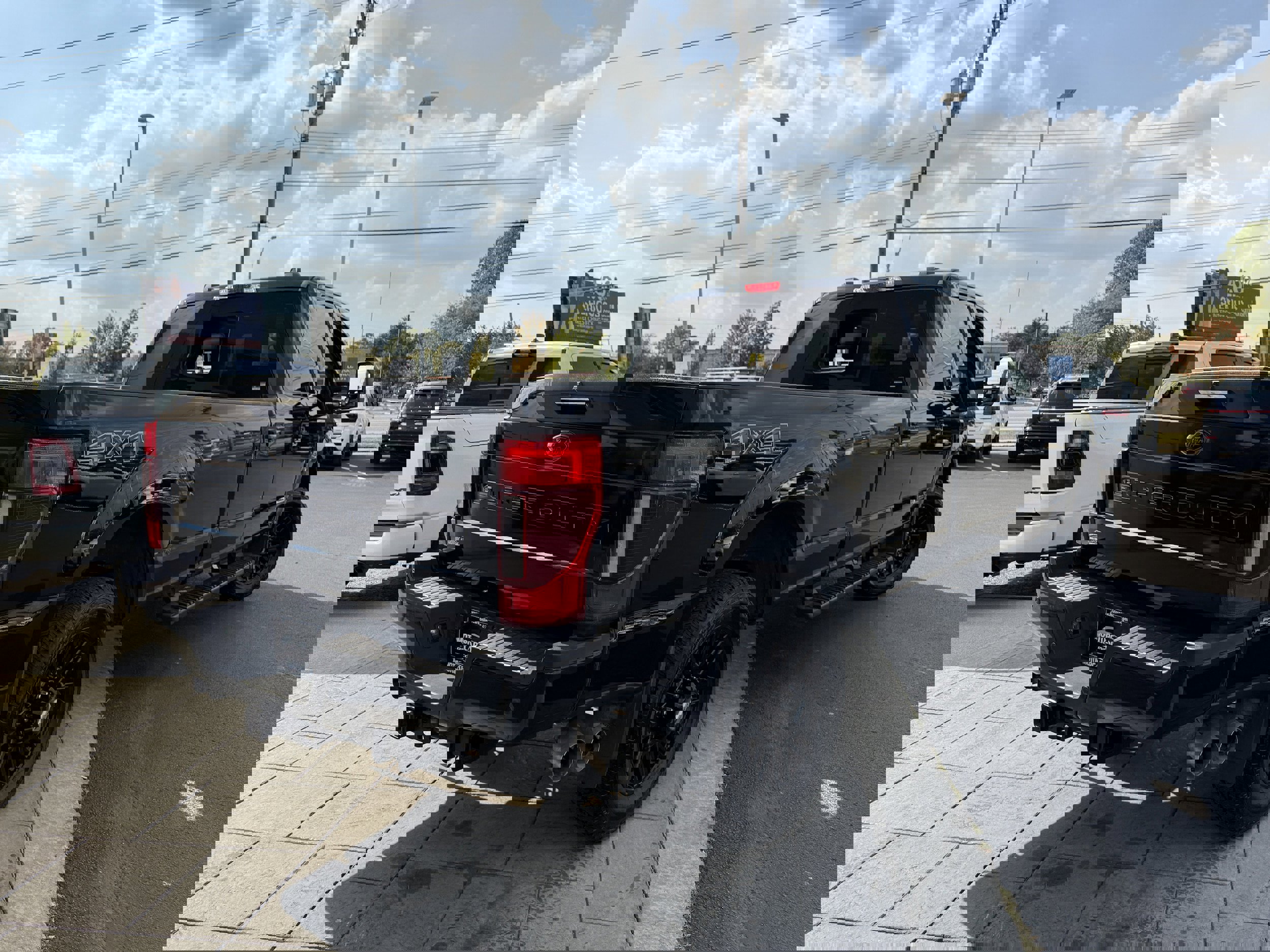 Used 2021 Ford F250 Lariat image 3