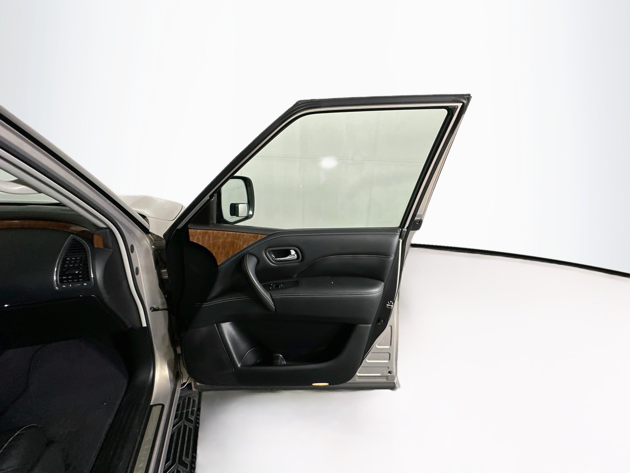 Used 2019 INFINITI QX80 Luxe RWD image 35