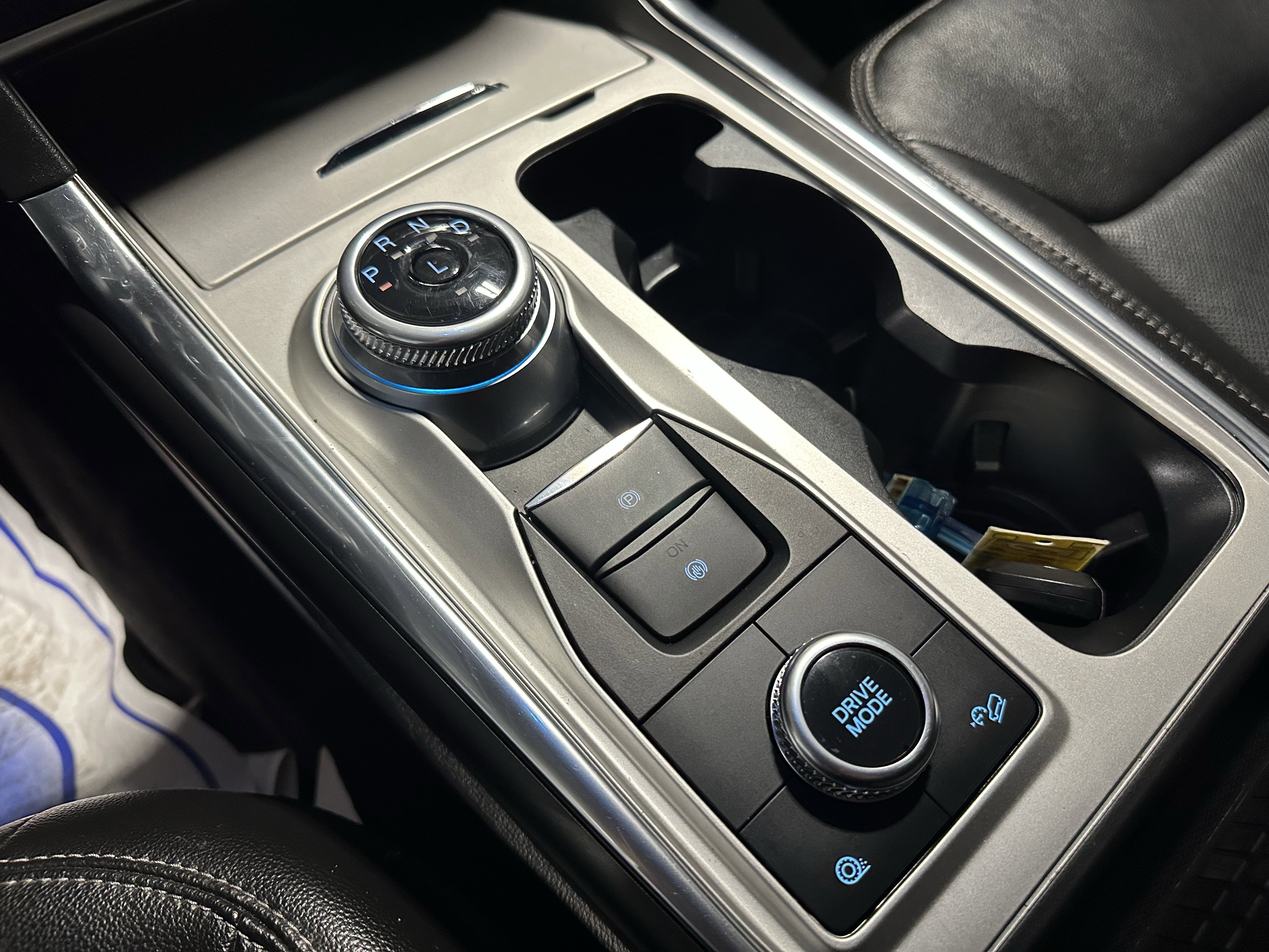 Used 2022 Ford Explorer Limited w/ Equipment Group 301A image 14