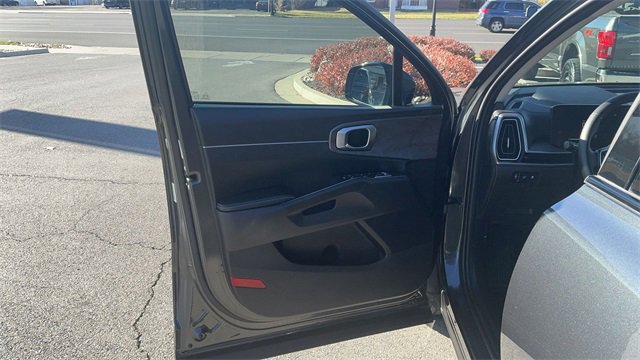 Certified 2024 Kia Sorento X-Line EX image 5