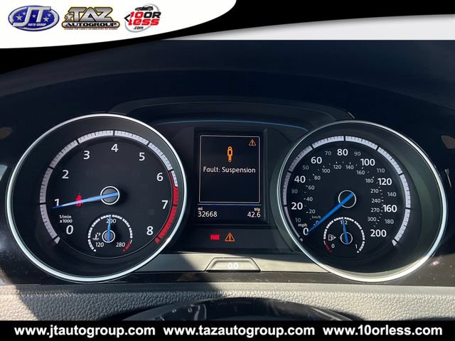 Used 2017 Volkswagen Golf R 4-Door AWD/4WD image 19