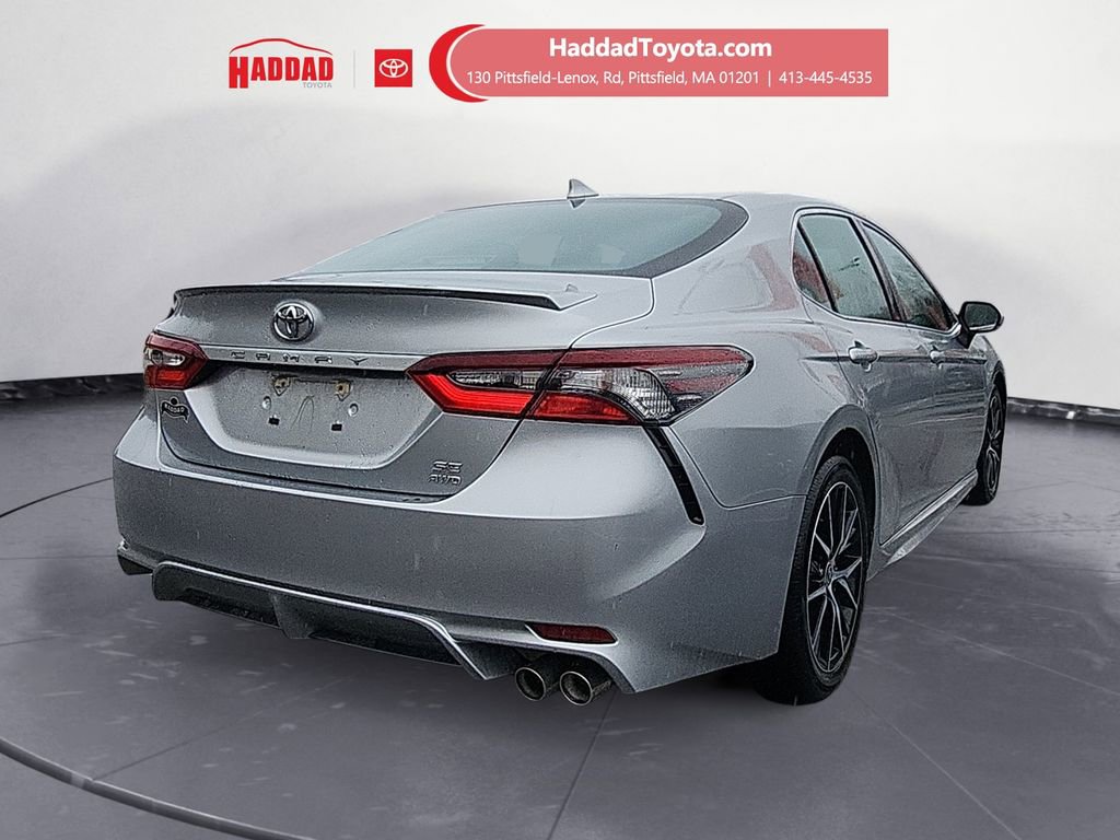 Used 2023 Toyota Camry SE image 5