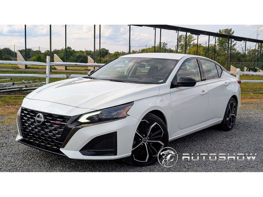 Used 2023 Nissan Altima 2.5 SR