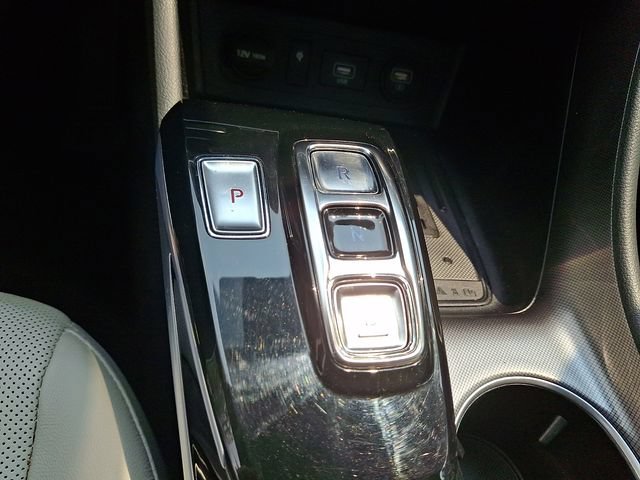 Used 2020 Hyundai Sonata Limited FWD image 17