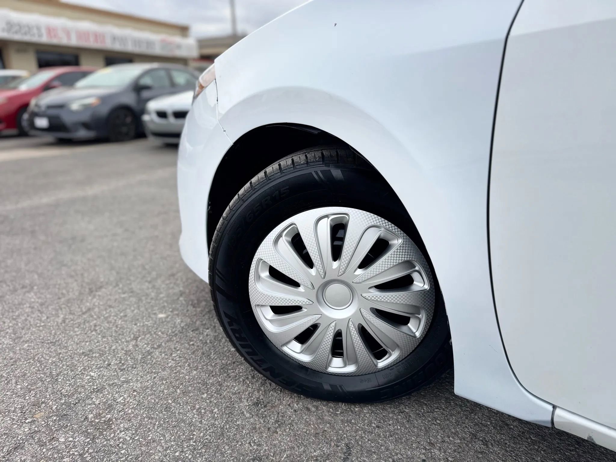 Used 2017 Toyota Corolla L FWD image 10
