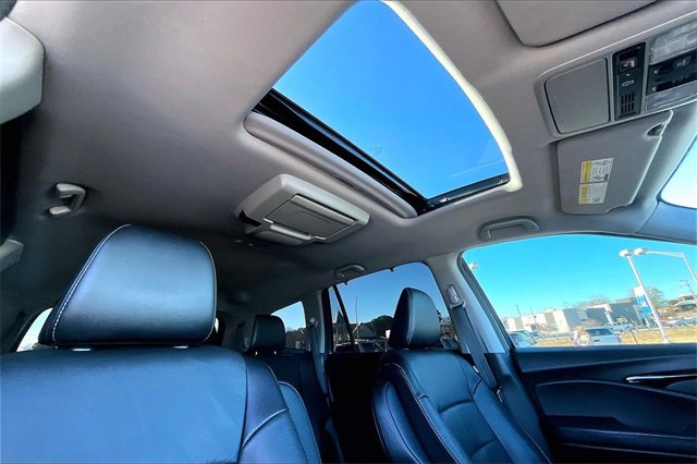 Used 2021 Honda Pilot Touring image 26