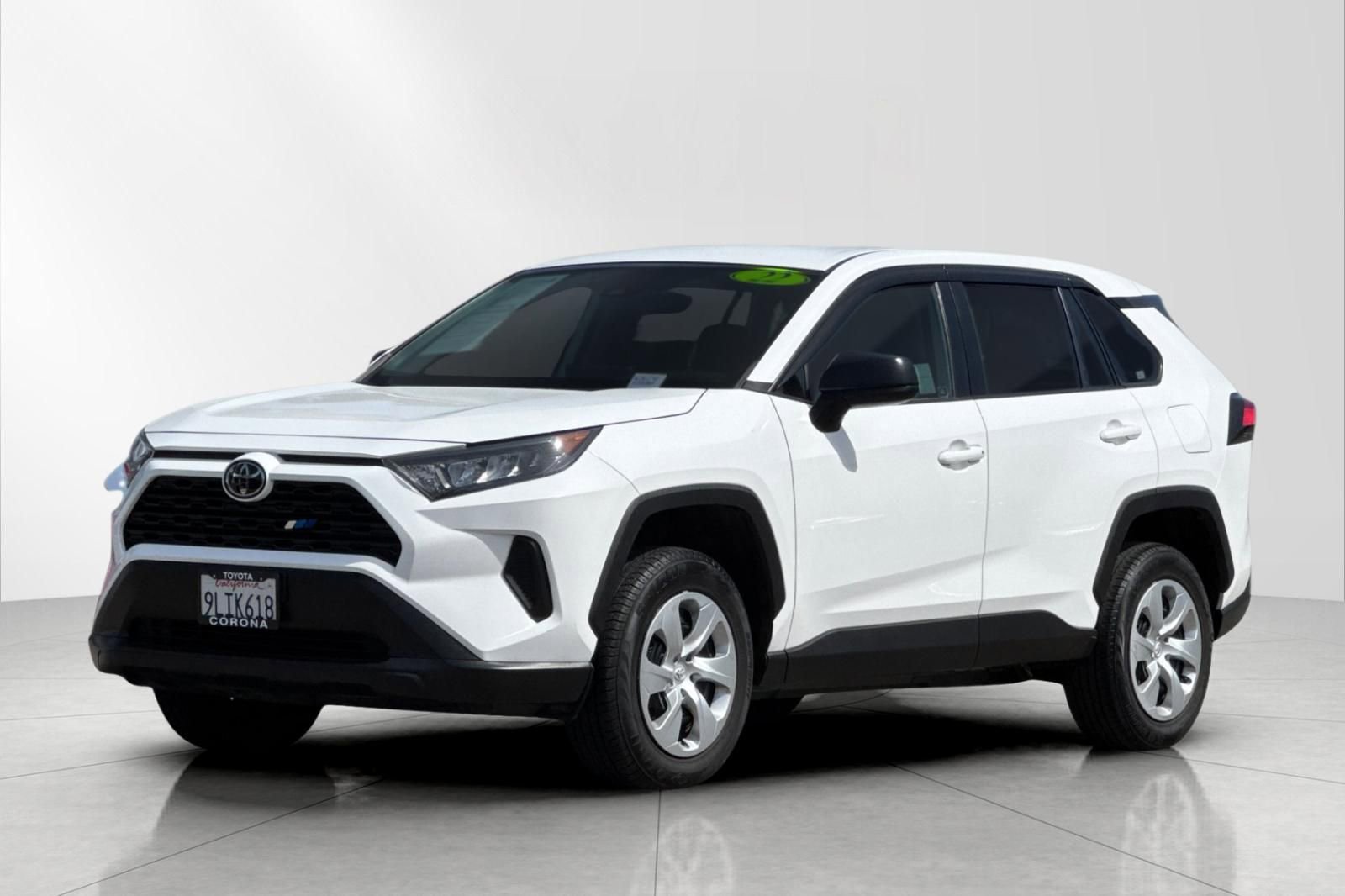 Used 2022 Toyota RAV4 LE image 8
