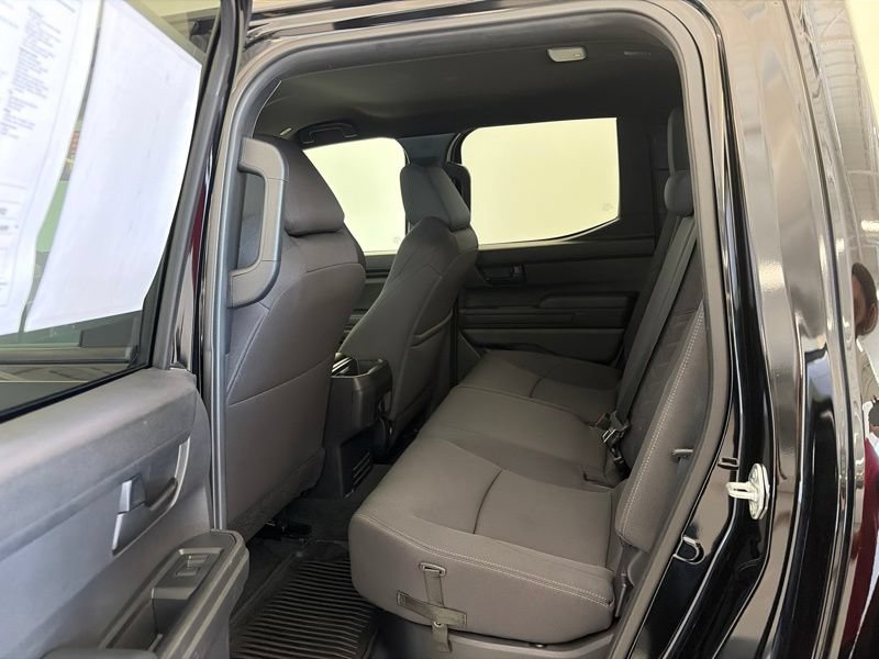 Used 2025 Toyota Tacoma SR5 AWD/4WD image 12