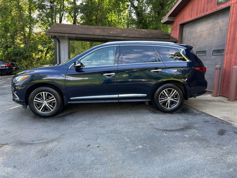 Used 2019 INFINITI QX60 Luxe w/ Essential Package AWD/4WD image 8