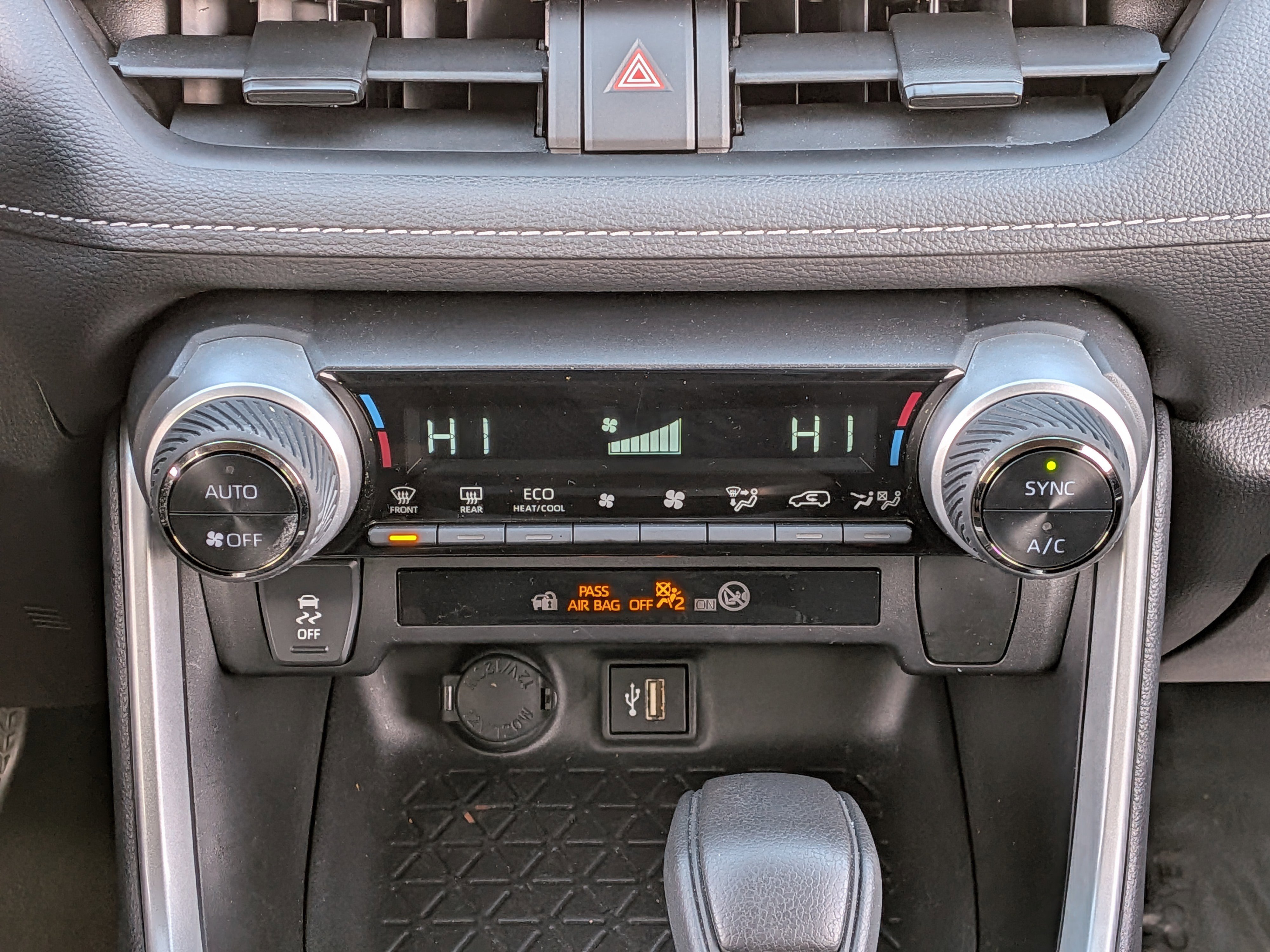 Certified 2024 Toyota RAV4 XLE image 26