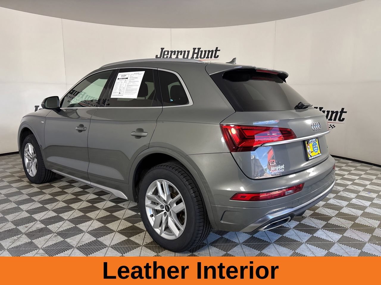 Used 2023 Audi Q5 2.0T Premium w/ Convenience Package AWD/4WD image 5