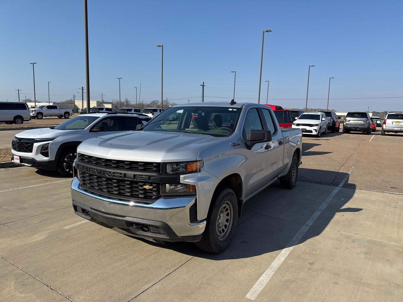 Used 2021 Chevrolet Silverado 1500 W/T w/ Z71 Off-Road Package image 1
