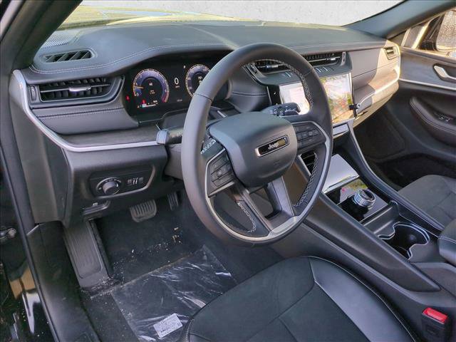 New 2026 Jeep Grand Cherokee Altitude video 2