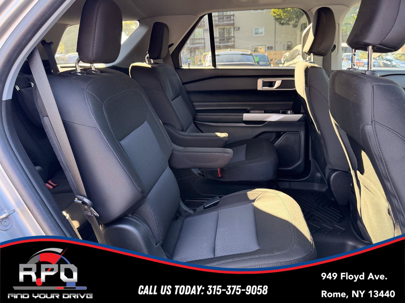Used 2022 Ford Explorer XLT AWD/4WD image 34