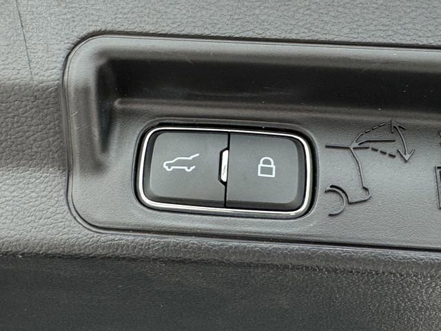 Certified 2025 Ford Explorer ST-Line AWD/4WD image 36