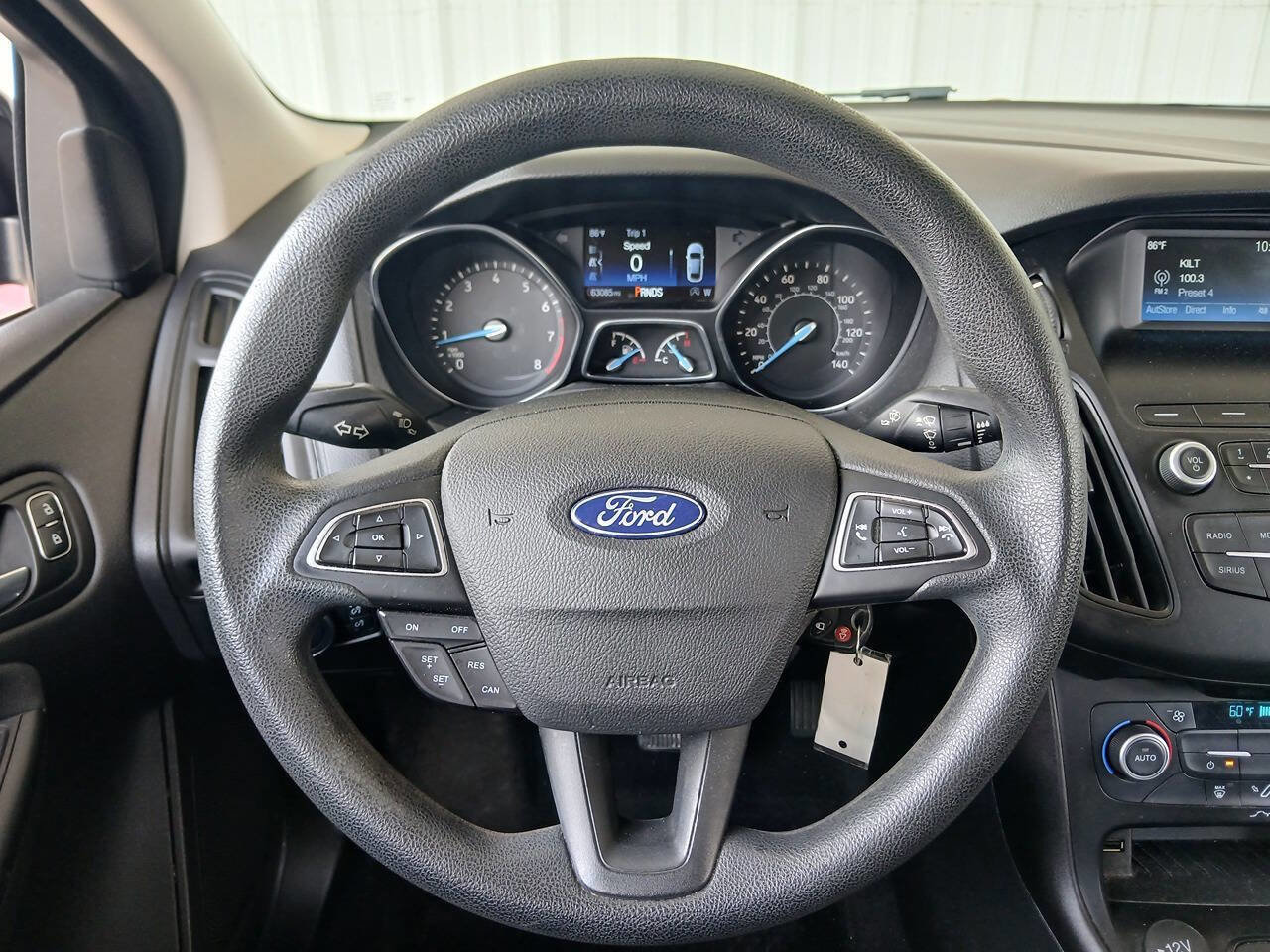 Used 2018 Ford Focus SE FWD image 14