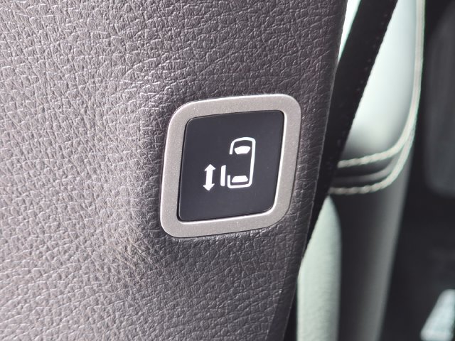 New 2027 Chrysler Pacifica LX FWD image 18