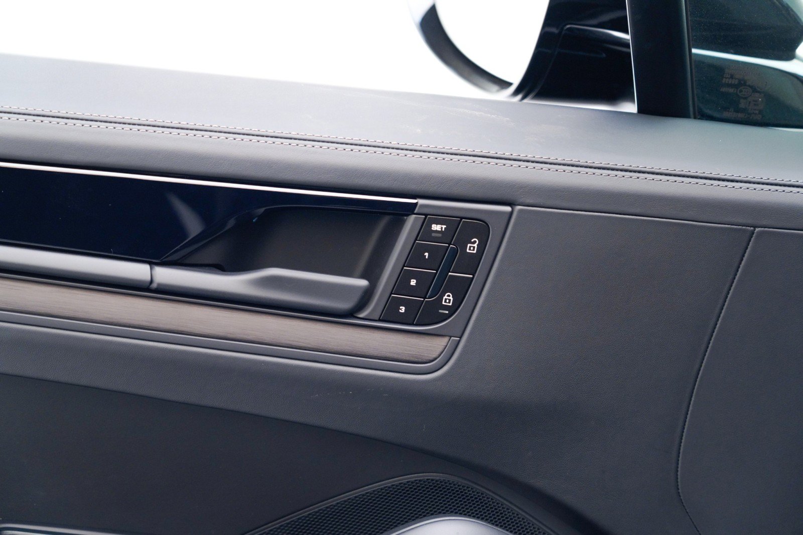 New 2026 Porsche Cayenne GTS image 22