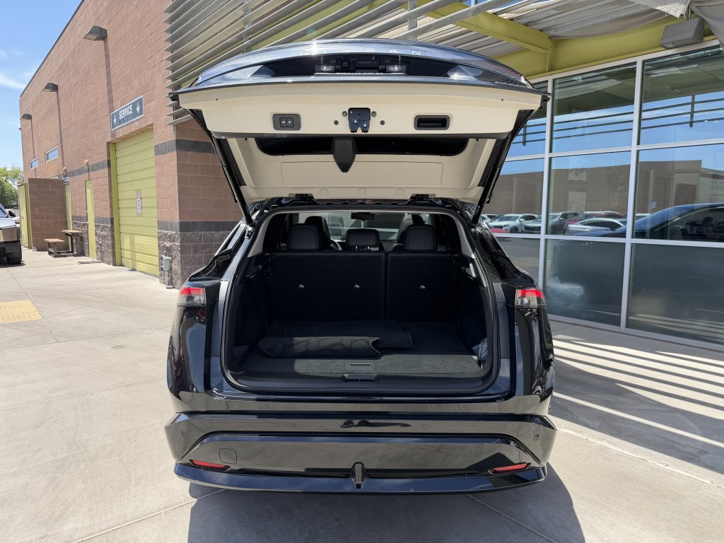 Used 2025 Nissan Ariya FWD image 34