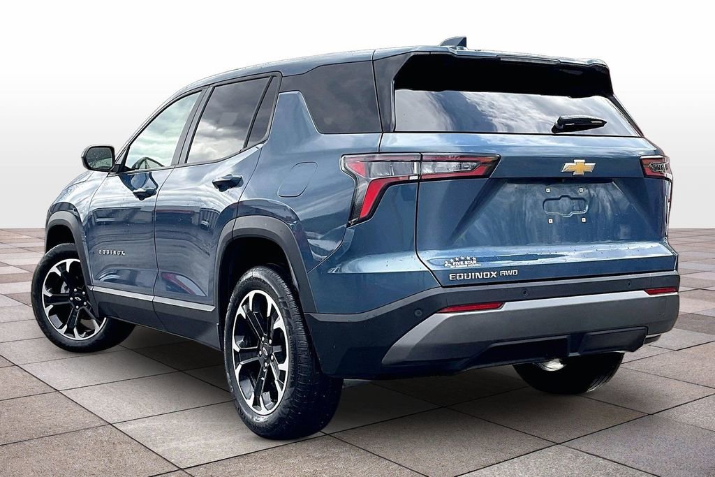 Used 2025 Chevrolet Equinox LT image 11