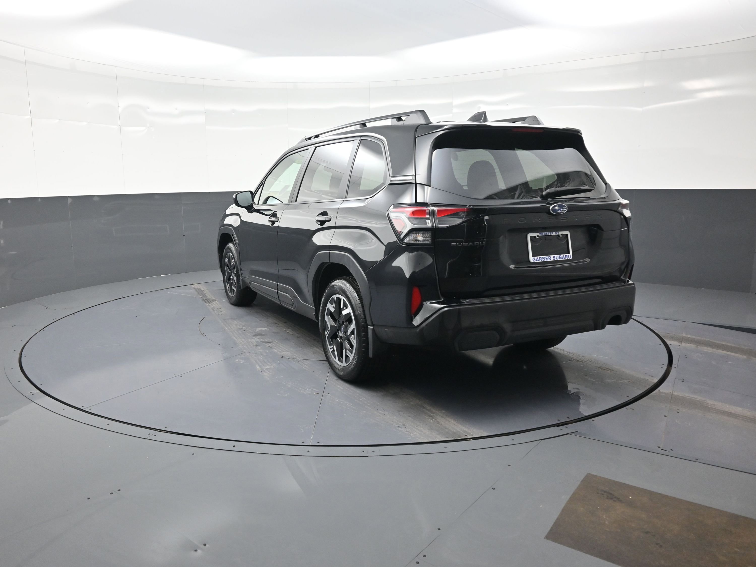 Certified 2025 Subaru Forester Premium image 5