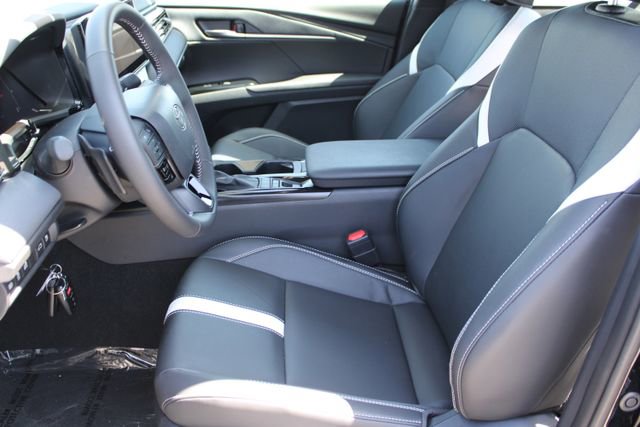 Used 2026 Toyota Camry SE w/ Multimedia Upgrade Package FWD image 29