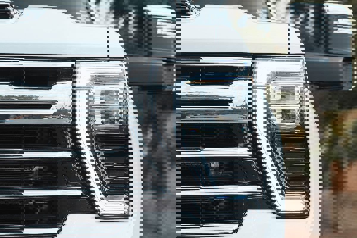 Used 2024 Chevrolet Silverado 2500 LTZ image 3