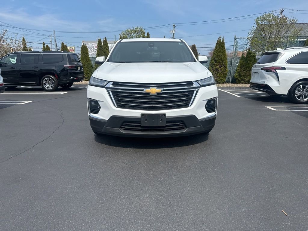 Used 2023 Chevrolet Traverse LT AWD/4WD image 2