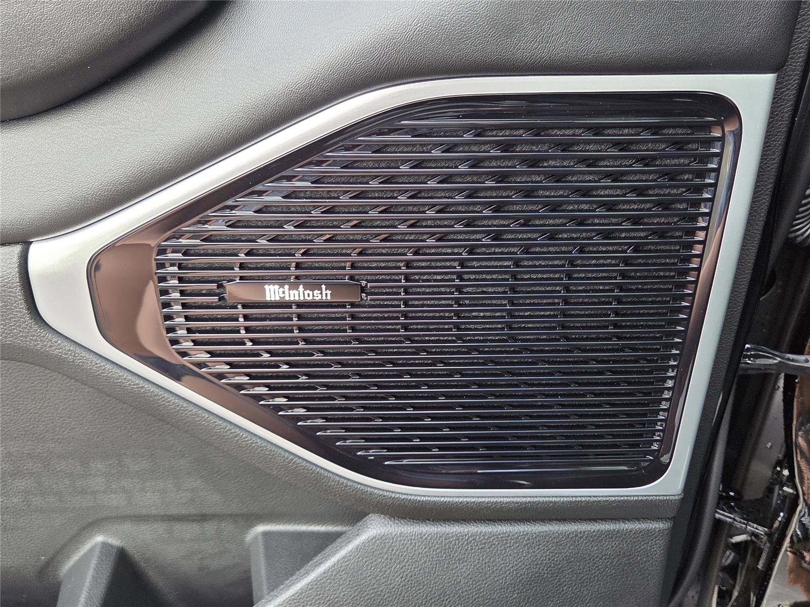 New 2026 Jeep Grand Wagoneer Limited image 25