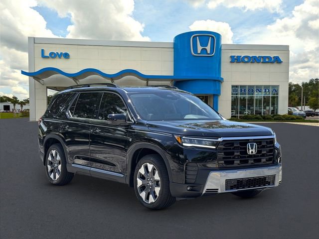 New 2026 Honda Pilot Touring image 1