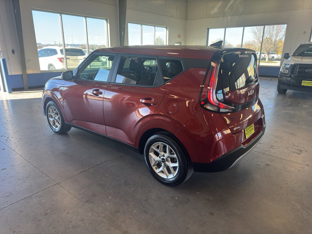 Used 2024 Kia Soul LX w/ Option Group 015 image 3