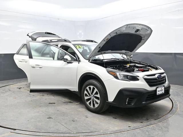 Used 2021 Subaru Outback Premium image 39