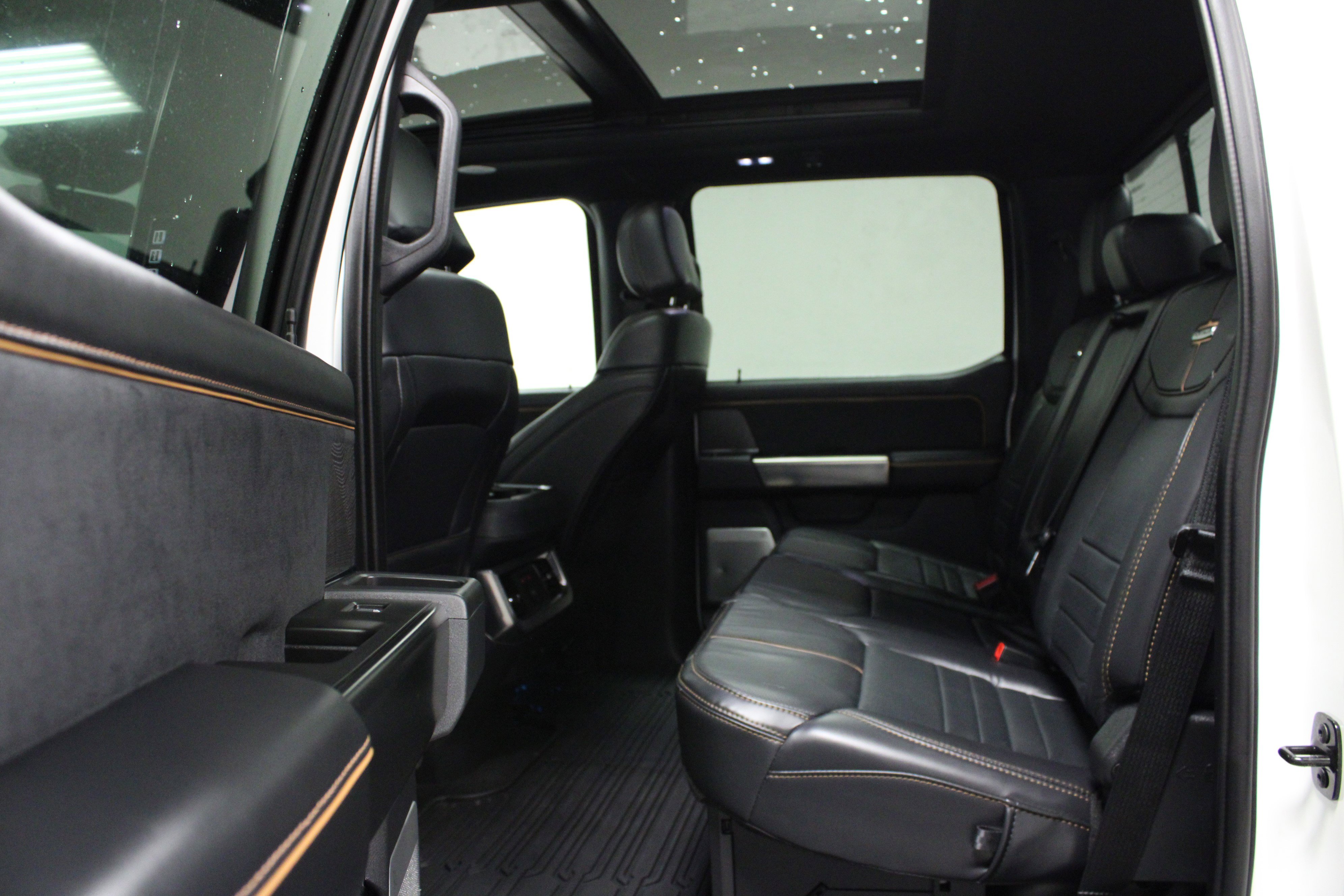 Used 2024 Ford F350 Platinum image 13