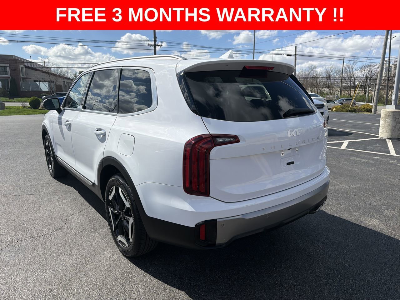 Used 2025 Kia Telluride S image 30