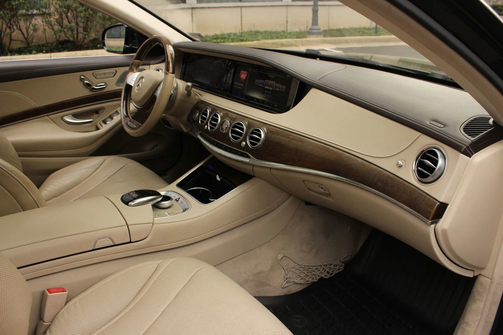 Used 2015 Mercedes-Benz S 550 Sedan image 25