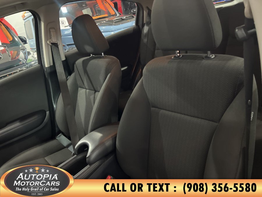 Used 2017 Honda HR-V EX image 11
