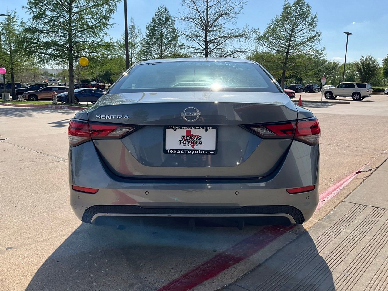 Used 2025 Nissan Sentra S image 7