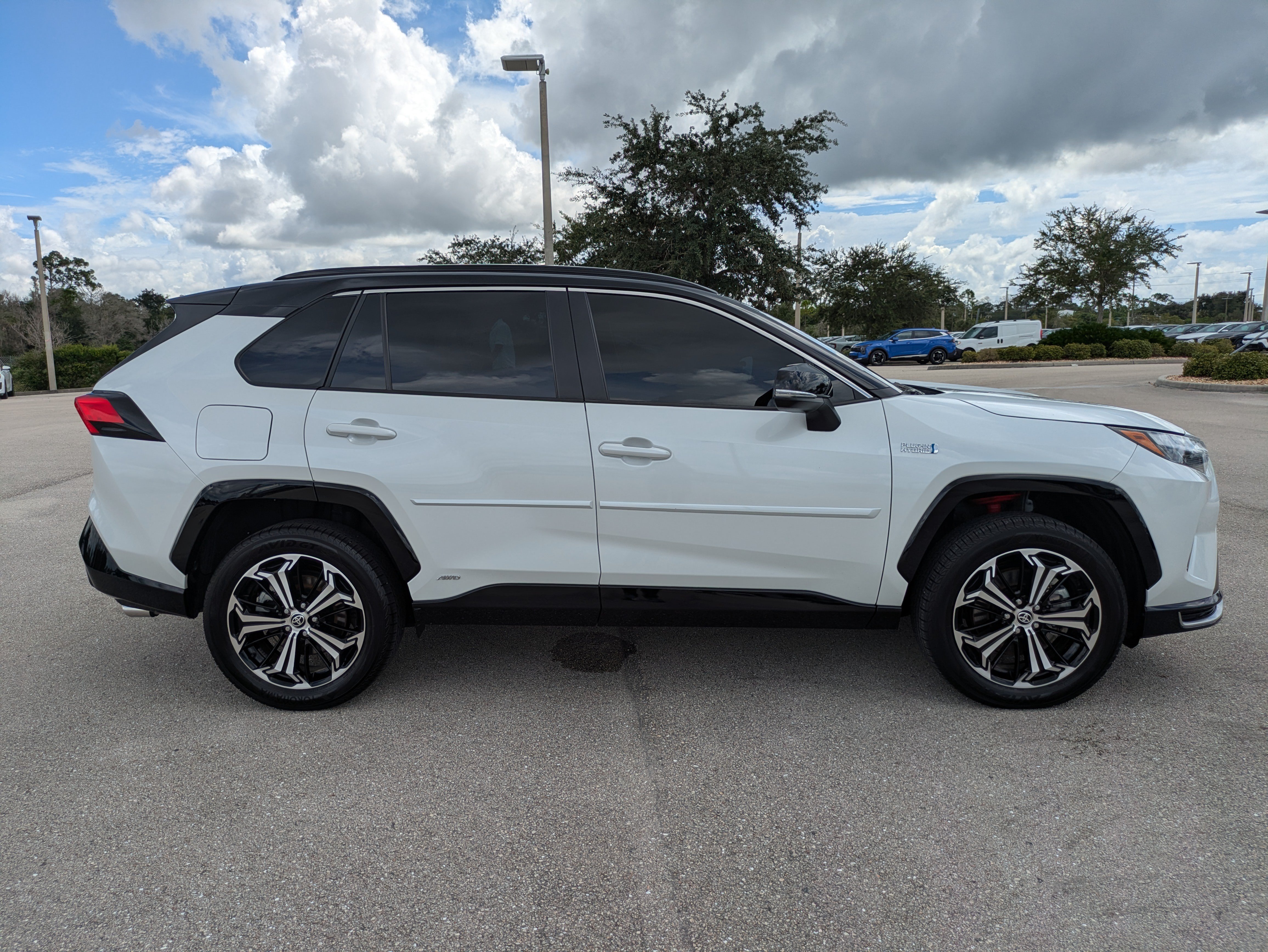 Used 2024 Toyota RAV4 XSE w/ Weather Package AWD/4WD image 3