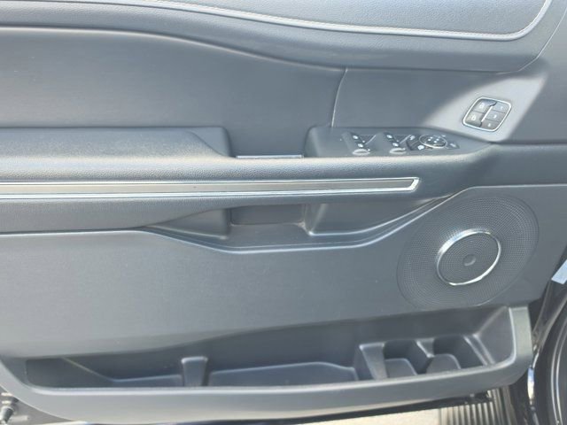 Certified 2024 Ford Expedition Max XLT image 18