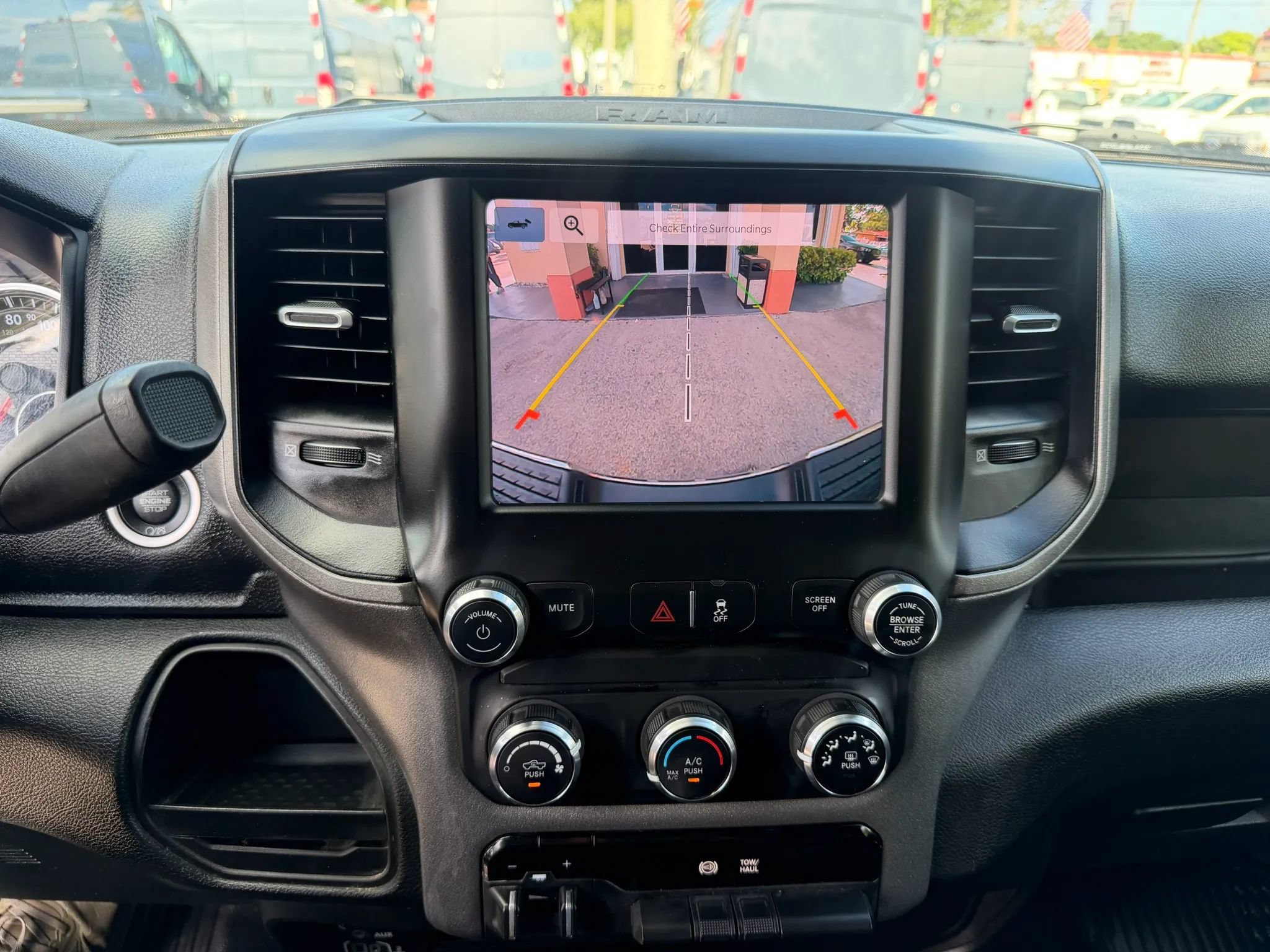 Used 2022 RAM 3500 Tradesman w/ Chrome Appearance Group AWD/4WD image 14