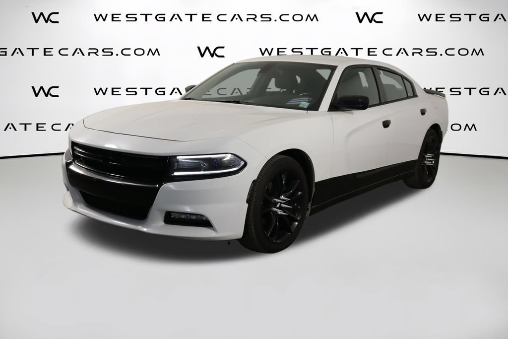 Used 2016 Dodge Charger SXT w/ Blacktop Package RWD image 1