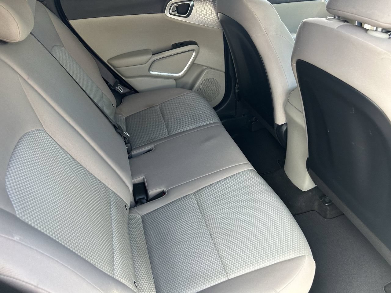 Used 2022 Kia Soul LX FWD image 14