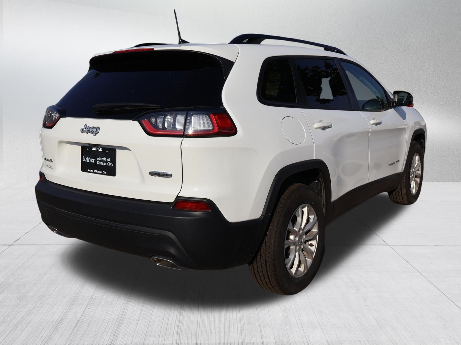 Used 2022 Jeep Cherokee Latitude Lux AWD/4WD image 7