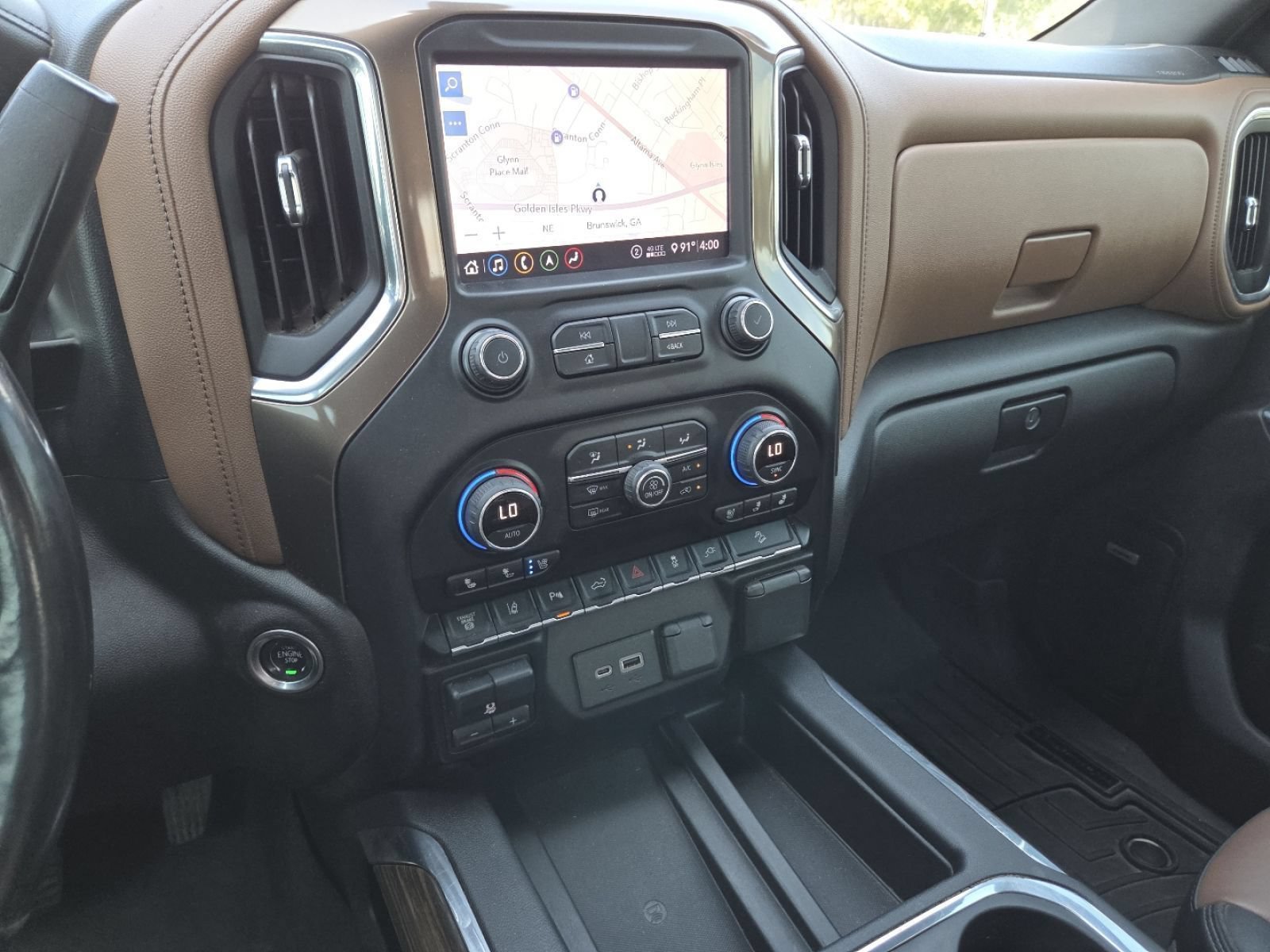 Used 2020 Chevrolet Silverado 2500 High Country w/ Technology Package AWD/4WD image 32