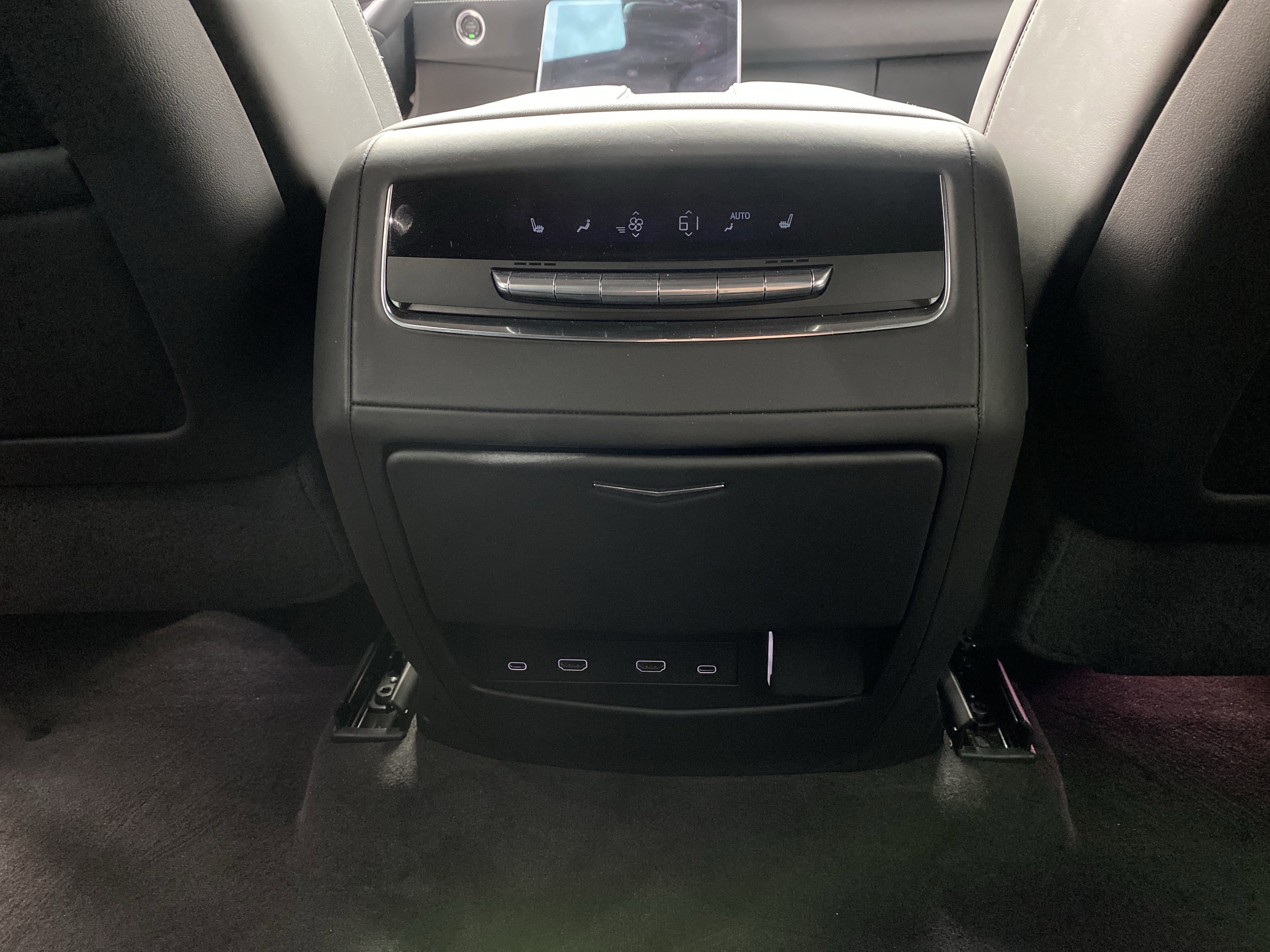 Used 2025 Cadillac Escalade V image 56