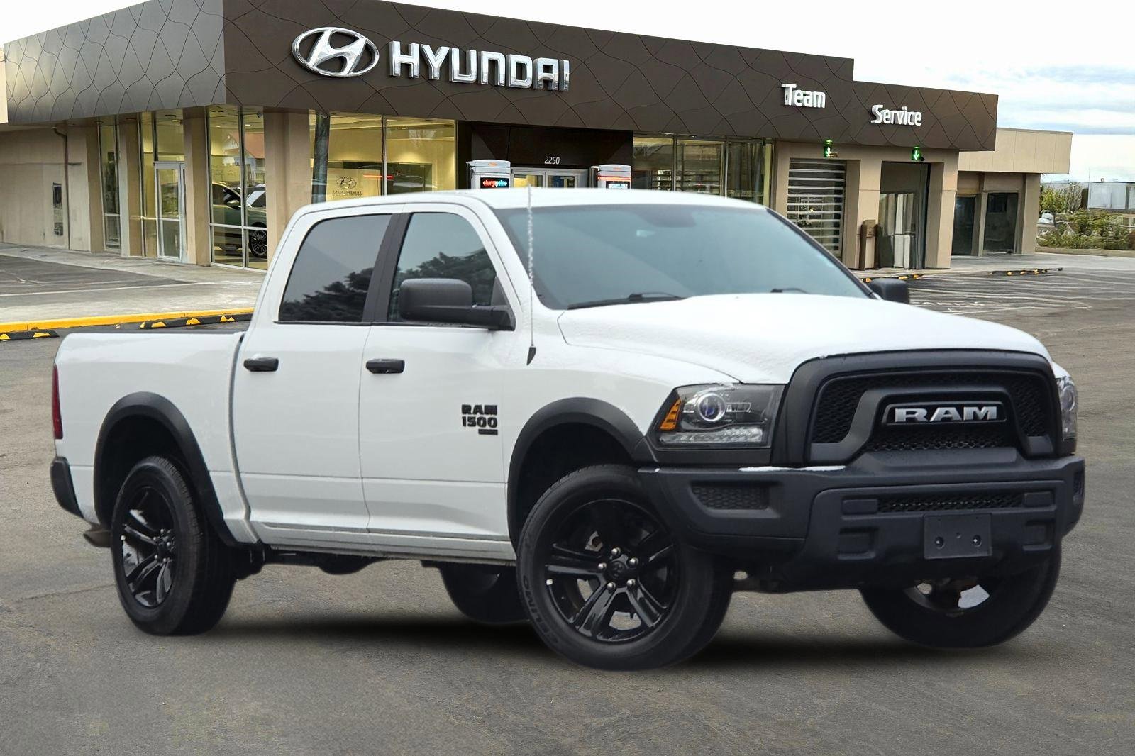 Used 2024 RAM 1500 Classic Warlock video 2