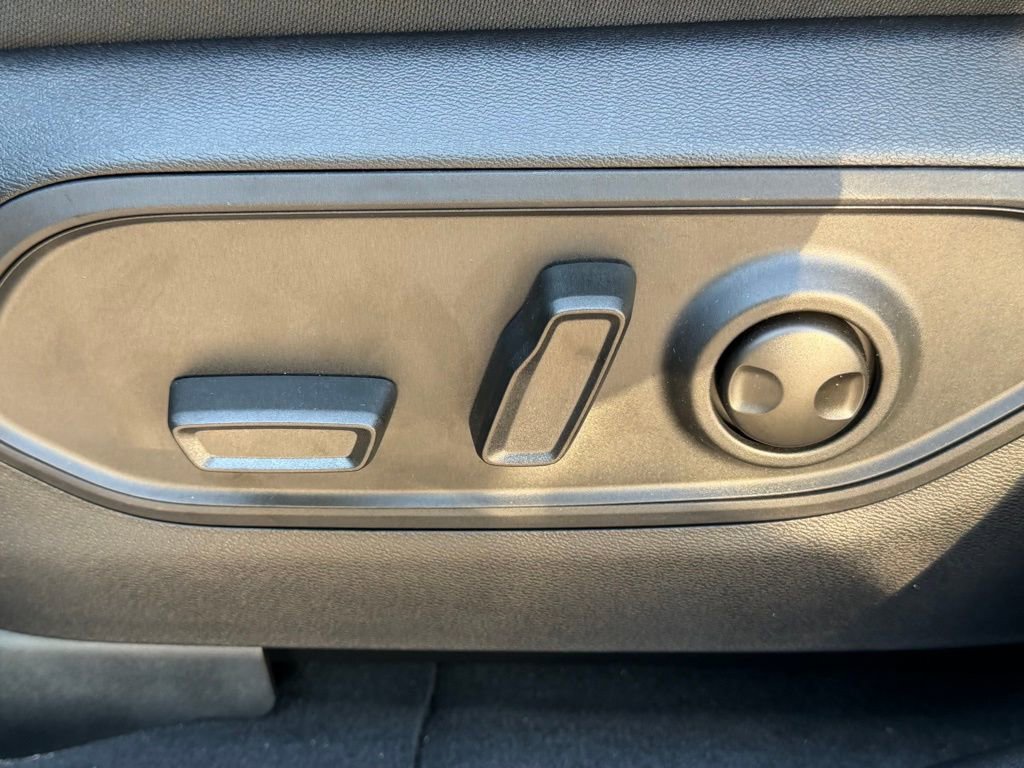 New 2026 Jeep Cherokee Limited image 16