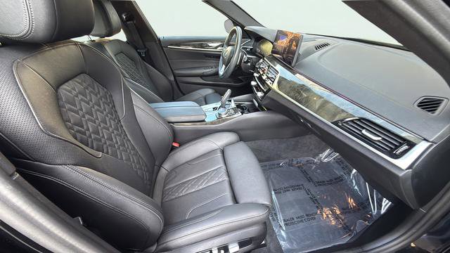 Used 2022 BMW 530i RWD image 21