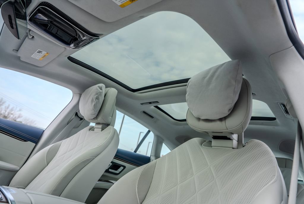 Used 2023 Mercedes-Benz EQS 580 4MATIC Sedan image 27