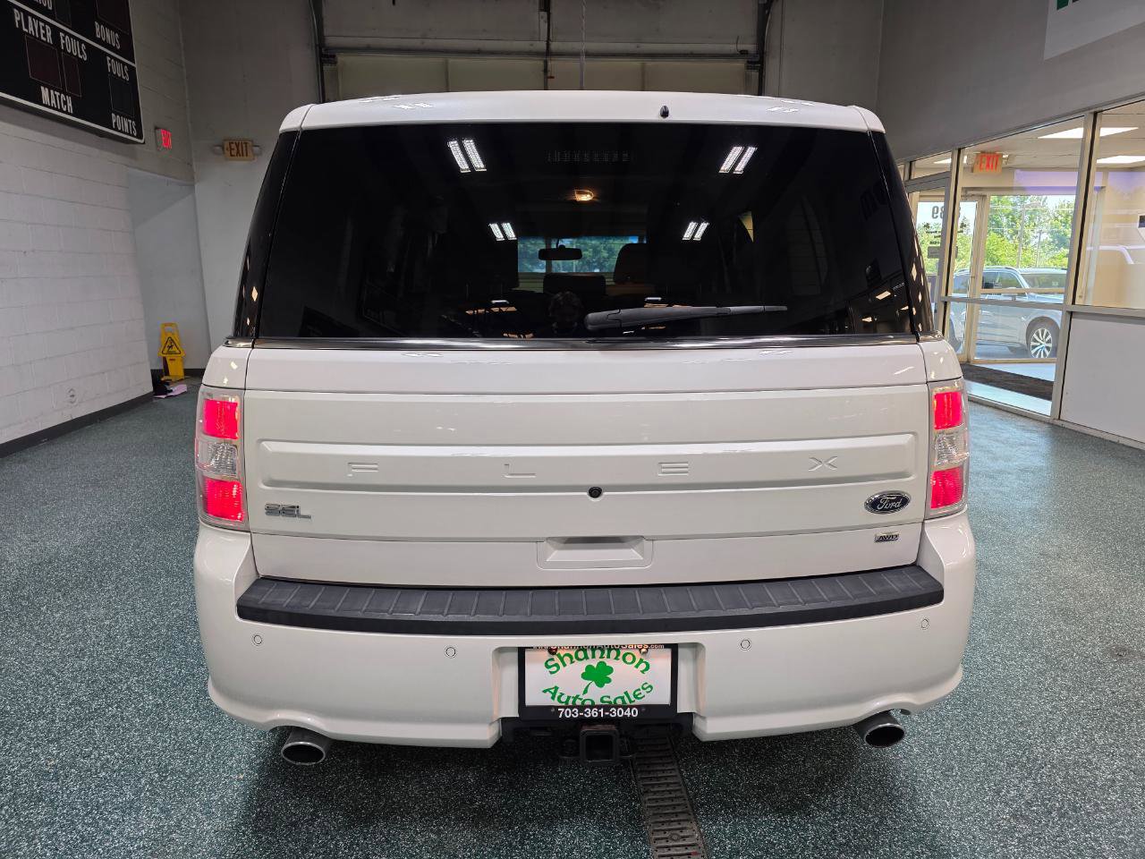 Used 2017 Ford Flex SEL w/ Equipment Group 202A AWD/4WD image 8